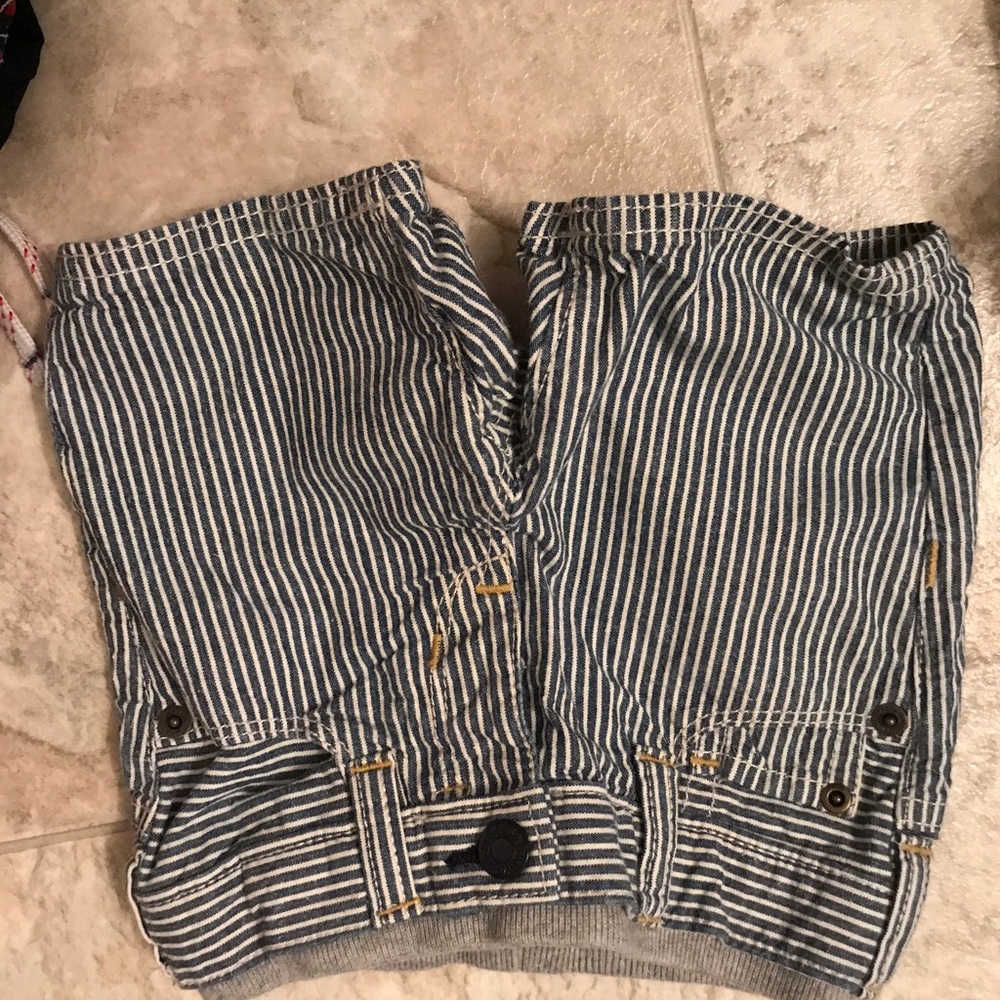 2 for $20 6-12m boys shorts GAP